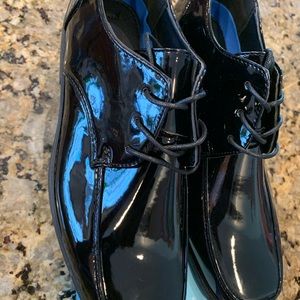 Boys Lace up dress shoes